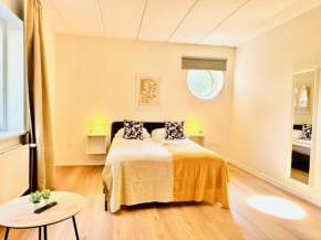 aday - Bright Sunny Studio Apartment, Aalborg